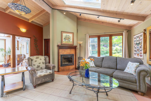 32450 32450 Simpson Lane, Fort Bragg CA: https://media.crmls.org/mediaz/e876ab35-dc3e-4944-a86a-2c6cdae5677a.jpg