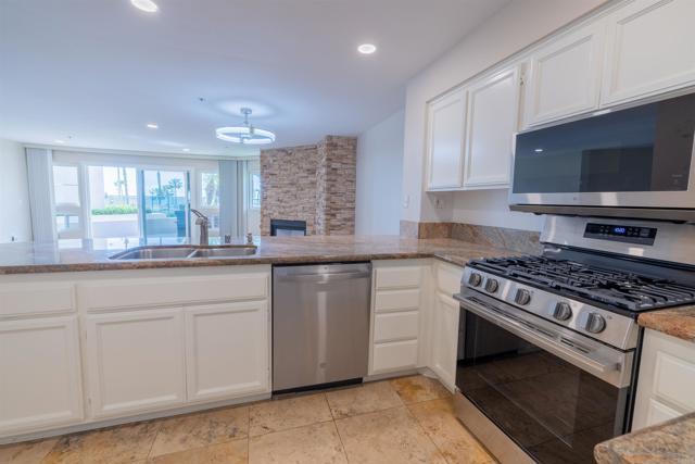 Detail Gallery Image 28 of 40 For 400 N Pacific St #111,  Oceanside,  CA 92054 - 2 Beds | 2 Baths