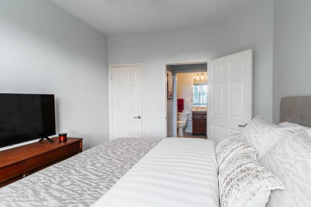 81098 Avenida Vidrio, Indio CA: https://media.crmls.org/mediaz/e8785ed1-7b21-496c-bc43-b033b2d48100.jpg