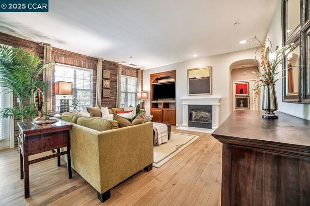 7840 Stoneleaf Drive, San Ramon CA: https://media.crmls.org/mediaz/e878c356-41d9-49bc-af21-b54a8821504f.jpg