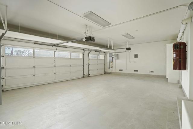 7111 Los Coyotes Place, Camarillo CA: https://media.crmls.org/mediaz/e8791ba2-c96d-43ab-b982-a95666121bec.jpg