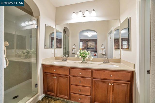 7840 Stoneleaf Drive, San Ramon CA: https://media.crmls.org/mediaz/e87a3aaf-9f9b-4454-ab00-ef092dd30f67.jpg