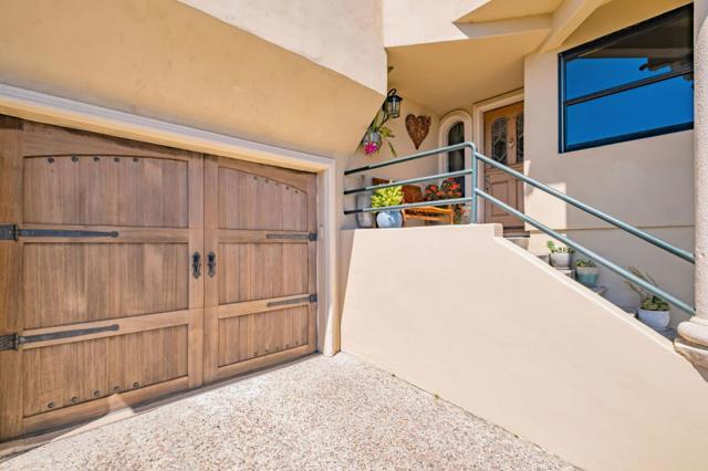 3300 Crystal Heights Drive, Soquel CA: https://media.crmls.org/mediaz/e87bcf94-a9cf-440f-933d-cb0ee261d552.jpg