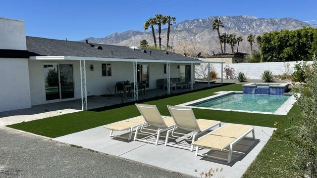 2802 E Venetia Road, Palm Springs CA: https://media.crmls.org/mediaz/e87bdd82-dbf9-4ea6-b45e-c29f72fed16d.jpg