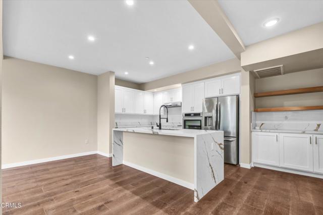 Detail Gallery Image 4 of 40 For 3933 Glenalbyn Dr, Mount Washington,  CA 90065 - 4 Beds | 4 Baths