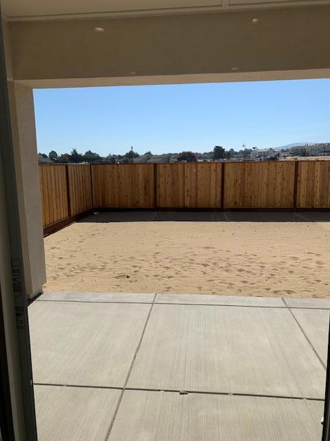3072 Arroyo Drive, Marina CA: https://media.crmls.org/mediaz/e87c4ec3-836c-44cd-b775-e144cbf550e0.jpg