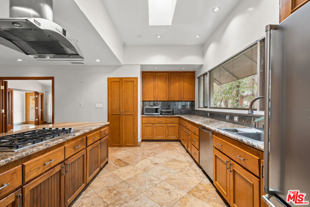 Drew Fenton | 12510 W Sunset Boulevard Los Angeles CA | MLS: 7069768