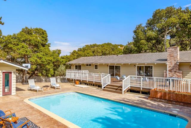 13525 Paseo Terrano, Salinas CA: https://media.crmls.org/mediaz/e87e9340-4769-4145-a4bf-4148e1371f3c.jpg