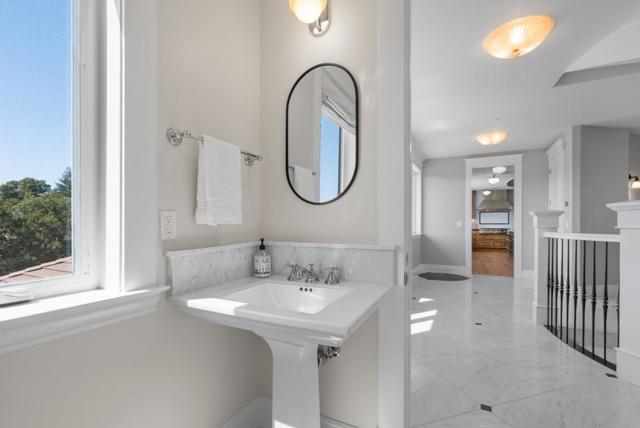 40 S Circle Drive, Santa Cruz CA: https://media.crmls.org/mediaz/e87ef03e-0ad9-4168-a3c6-8afcf4106c61.jpg