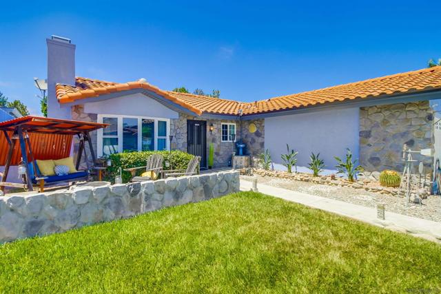 7460 Kamwood, San Diego CA: https://media.crmls.org/mediaz/e87ef17b-2d3a-4a19-9174-88e1db1ed7f0.jpg