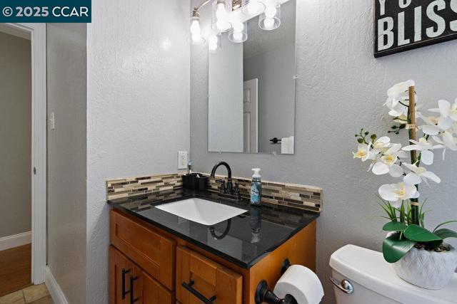5494 Haussner Dr, Concord CA: https://media.crmls.org/mediaz/e87f5823-5558-44a0-bb17-04025e79f9ca.jpg
