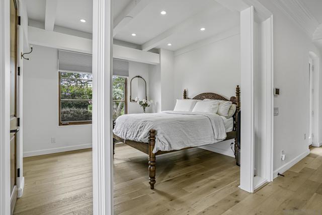 15823 The River Trail, Rancho Santa Fe CA: https://media.crmls.org/mediaz/e87f7545-5d15-4ac4-bfed-3bacaf4640ad.jpg