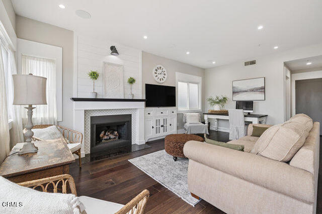 Detail Gallery Image 13 of 30 For 10488 Mammoth St, Ventura,  CA 93004 - 4 Beds | 2/1 Baths