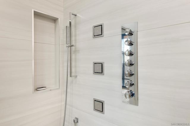 1531 33 Lieta St, San Diego CA: https://media.crmls.org/mediaz/e8809bdd-81bb-4b56-b6f5-fb31e531160d.jpg