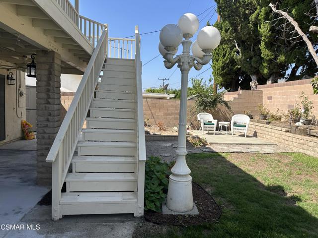 3045 Galena Avenue, Simi Valley CA: https://media.crmls.org/mediaz/e880badc-7d45-4cbf-8ca6-770468a8616d.jpg