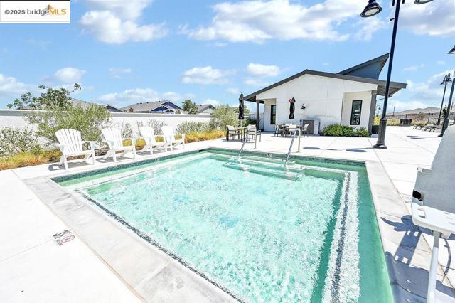 2291 Revival Lane, Rio Vista CA: https://media.crmls.org/mediaz/e880c297-0910-4c97-b8ab-3b4e8802f9e0.jpg