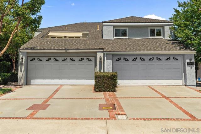 22682 S Canada Ct, Lake Forest CA: https://media.crmls.org/mediaz/e8815441-59e8-444d-bb6d-c26d181aeb5d.jpg
