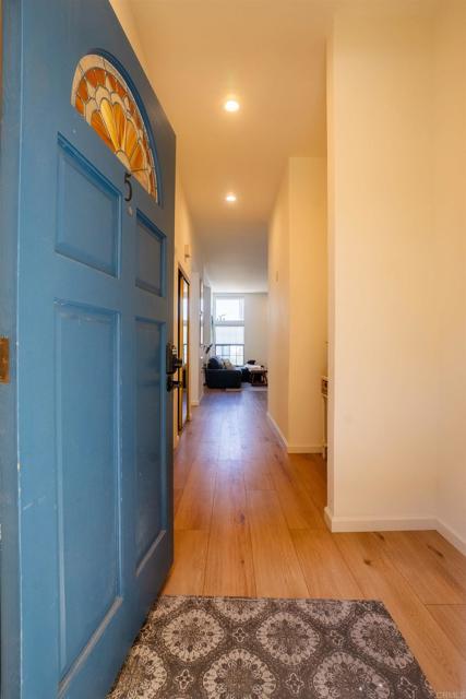 270 Dahlia Ave, Imperial Beach CA: https://media.crmls.org/mediaz/e881ab1b-8cdc-4f54-8972-4e839a89865f.jpg