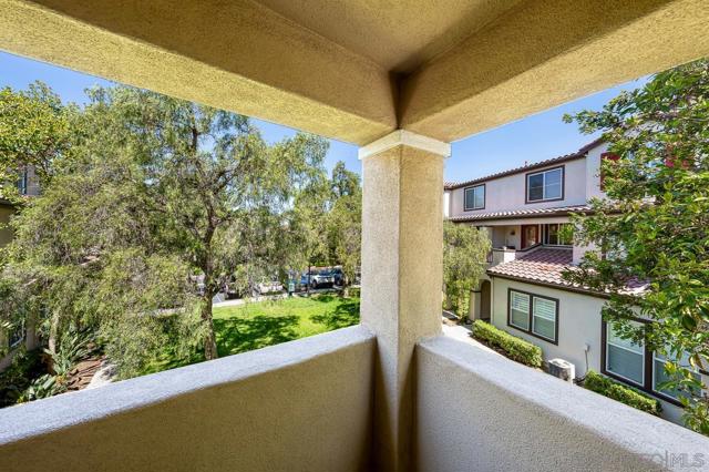 1338 Starry Way, San Diego CA: https://media.crmls.org/mediaz/e881f9f7-9420-423f-8ca1-45fad3b25dc0.jpg