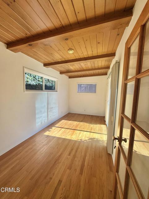 Detail Gallery Image 14 of 23 For 5212 New York Ave Ave, Glendale,  CA 91214 - 4 Beds | 2/1 Baths