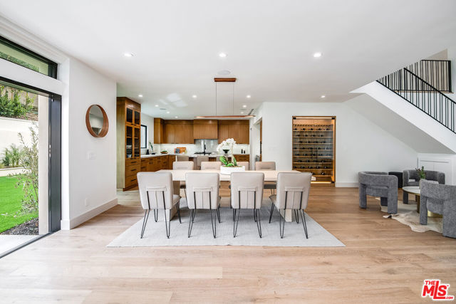 16226 Dickens Street, Encino CA: https://media.crmls.org/mediaz/e88314e7-97f3-4920-814f-e52f9e0d0de3.jpg