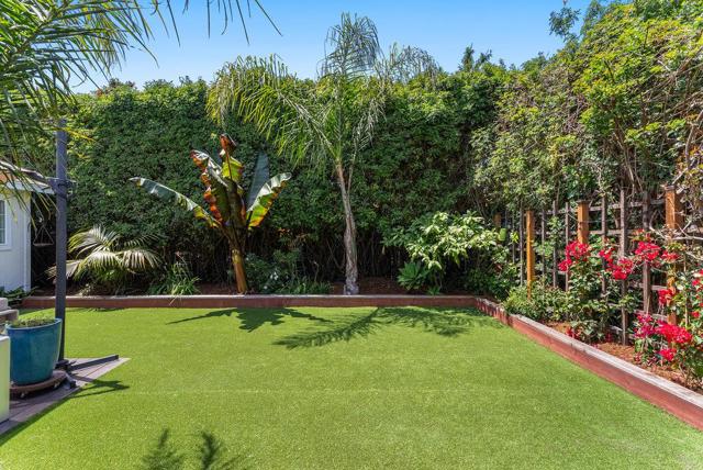 1965 42nd Avenue, Capitola CA: https://media.crmls.org/mediaz/e883416a-9ef2-433b-a677-58200fca441d.jpg