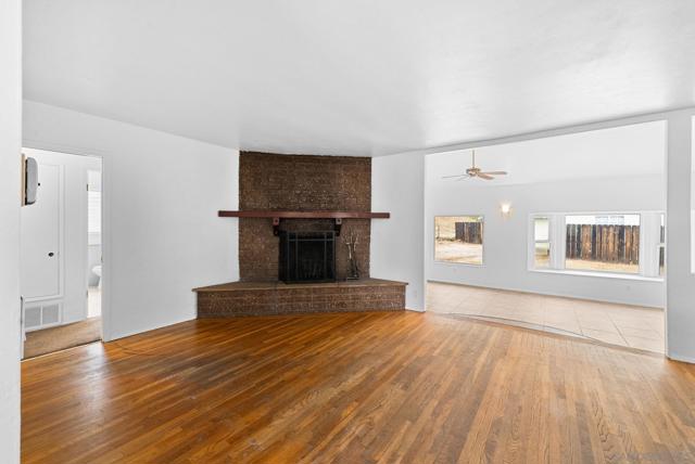 11507 Pinehurst Drive, Lakeside CA: https://media.crmls.org/mediaz/e88429b8-7a93-41fe-8355-ea128a66bae1.jpg