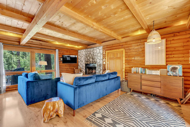 54385 S S. Circle Drive, Idyllwild CA: https://media.crmls.org/mediaz/e884a8a0-e184-434c-9f5d-68da70c04229.jpg