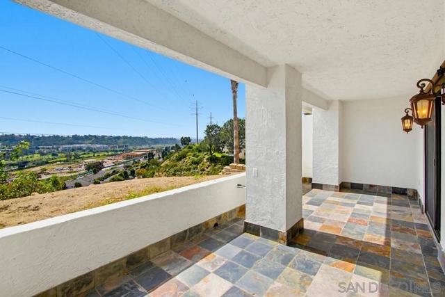 1366 Camino Lujan, San Diego CA: https://media.crmls.org/mediaz/e8851f14-01a5-407e-8b6f-d86b3fe43586.jpg