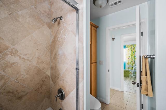 Detail Gallery Image 21 of 28 For 1052 Isabella Ave #D,  Coronado,  CA 92118 - 2 Beds | 1 Baths