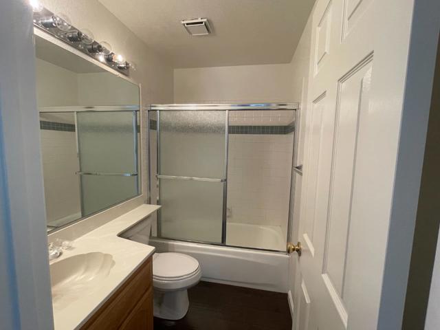 1801 Patton Drive, Modesto CA: https://media.crmls.org/mediaz/e885ae86-a29d-4dea-a671-1c6bc6071ace.jpg