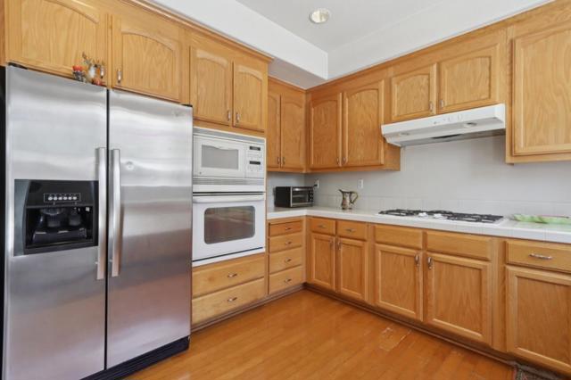 540 Lavender Way, Hollister CA: https://media.crmls.org/mediaz/e8861119-f740-4ee3-a9d7-51cb4ee1ddd4.jpg