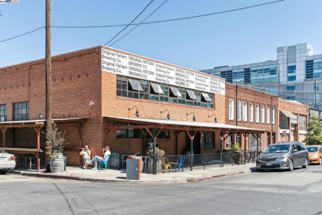 222 Broadway, Oakland CA: https://media.crmls.org/mediaz/e886591f-8601-4e0c-9800-644e56b42662.jpg