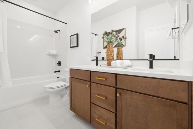 Image 39 of 62 For 2815 Crusader Street