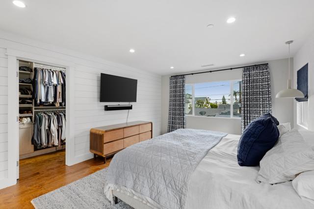 867 Wilbur Avenue, San Diego CA: https://media.crmls.org/mediaz/e886ec87-e012-4249-bdcb-5a1a2f41a9fb.jpg