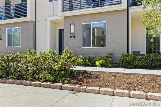 1993 Strata, Chula Vista CA: https://media.crmls.org/mediaz/e88751d6-2800-4b2e-9d7b-2821465856c5.jpg