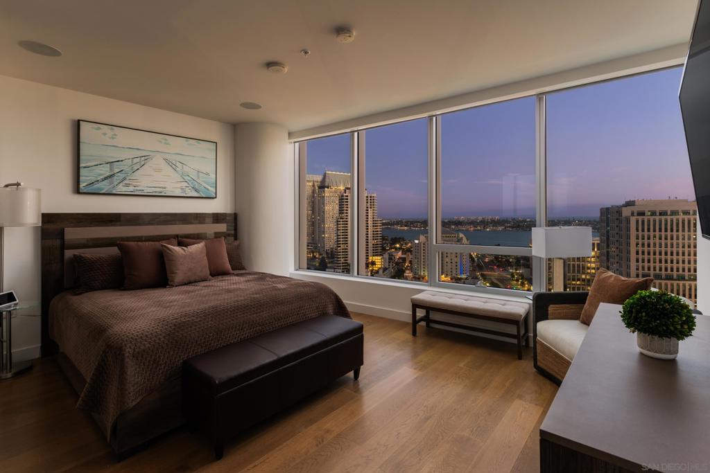 888 E Street - photo 5