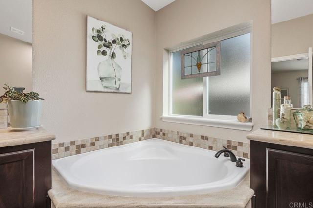 Detail Gallery Image 34 of 42 For 8975 Lawrence Welk Dr Spc 112,  Escondido,  CA 92026 - 3 Beds | 2 Baths