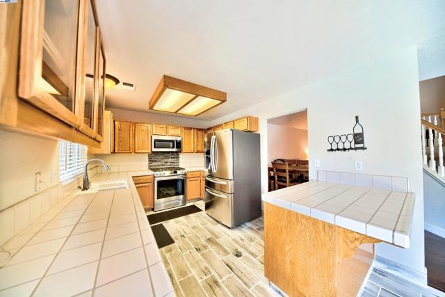4516 Old Mill Ct, Salida CA: https://media.crmls.org/mediaz/e889587f-62f2-46a5-b62a-73c2d8696ff5.jpg