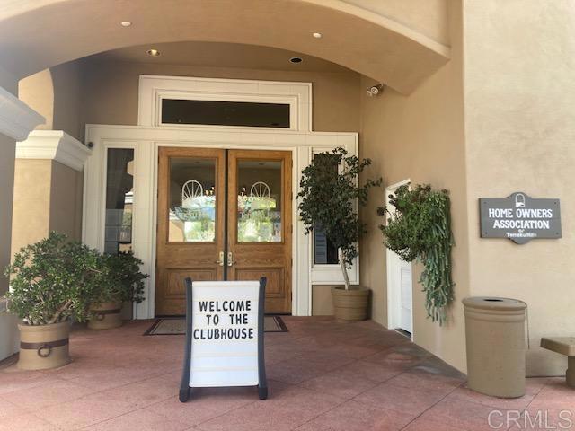 30919 Brassie Lane, Temecula CA: https://media.crmls.org/mediaz/e88a1fe9-dcaa-4481-a65c-6523e3fa2fff.jpg