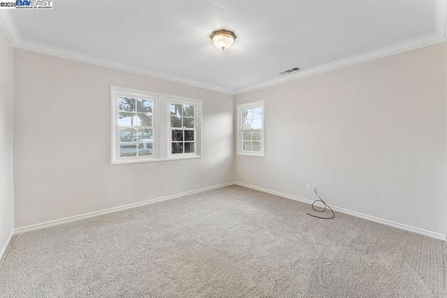 1112 Elgin St, San Lorenzo CA: https://media.crmls.org/mediaz/e88a9103-2bba-49c3-8570-2038583574ab.jpg