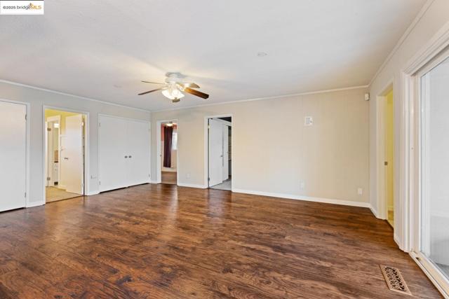 5235 Adelaide WAY, Carmichael CA: https://media.crmls.org/mediaz/e88adc78-bf02-4946-bcff-9ab9381db8a6.jpg
