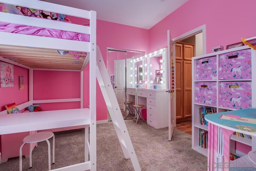 MLS #250026575SD img 31