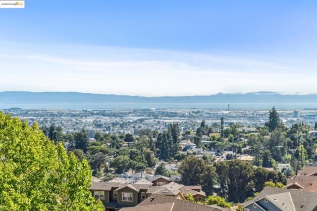 6443 Blue Rock Ct., Oakland CA: https://media.crmls.org/mediaz/e88d296c-7cf4-4dfb-a6ea-d6d480a96c98.jpg