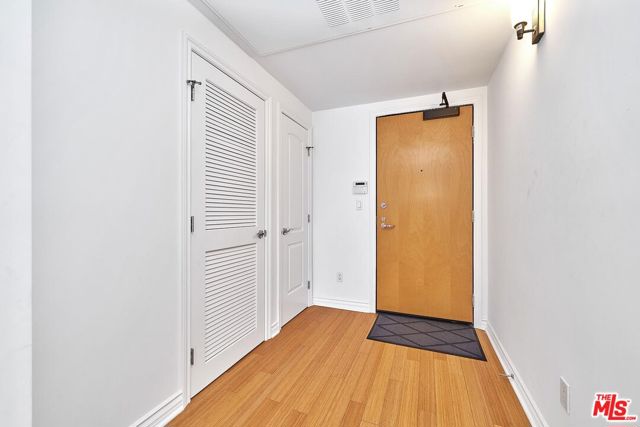 2230 S Bentley Avenue, Los Angeles CA: https://media.crmls.org/mediaz/e88dac70-c792-42a9-a50f-b2891300f096.jpg