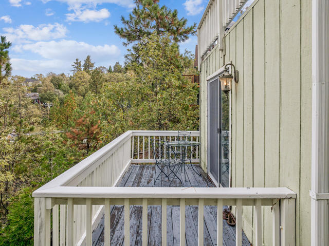 1287 Sequoia Drive, Lake Arrowhead, CA 92352