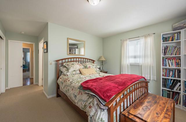 914 Junipero Way, Salinas CA: https://media.crmls.org/mediaz/e88ecd3b-ddb6-4ac1-a238-039deb4978be.jpg