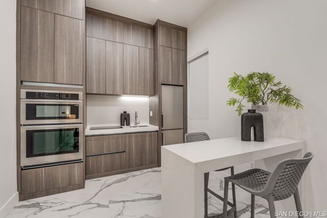 18386 Avenida Apice, Rancho Santa Fe CA: https://media.crmls.org/mediaz/e88f4f02-b4a0-46bc-ae64-4f85c4b2588e.jpg