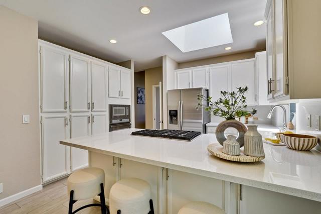 304 Windmill Park Lane, Mountain View CA: https://media.crmls.org/mediaz/e88f66ed-137a-4f5b-b376-3e0cb4d8f7dc.jpg