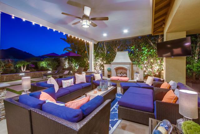 375 Camino Bailen, Escondido CA: https://media.crmls.org/mediaz/e88f851b-1171-493c-a14b-2cedbe8bfa46.jpg